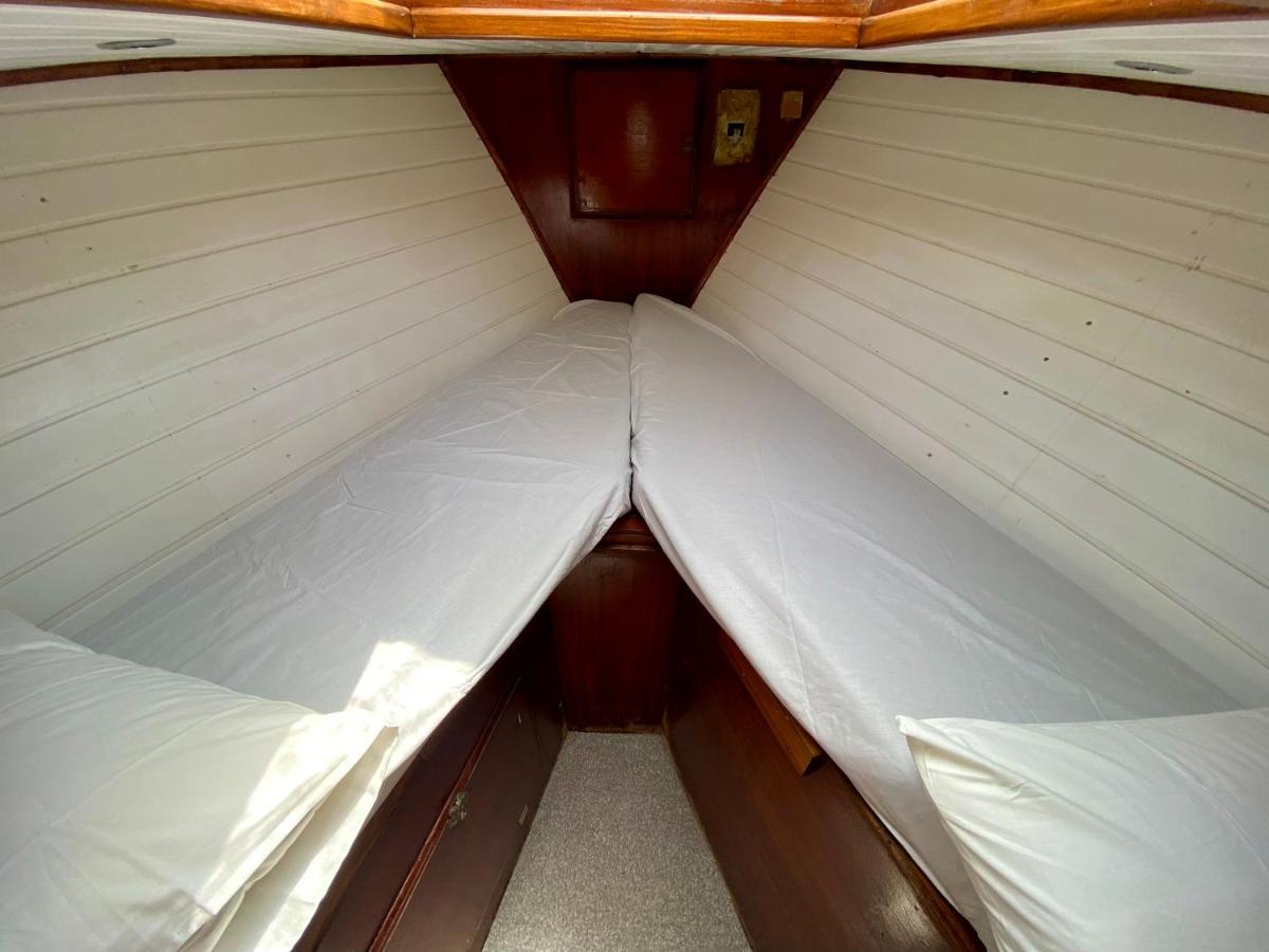 Fantastico Velero En Barcelona Hotel Sant Adria de Besos Luaran gambar