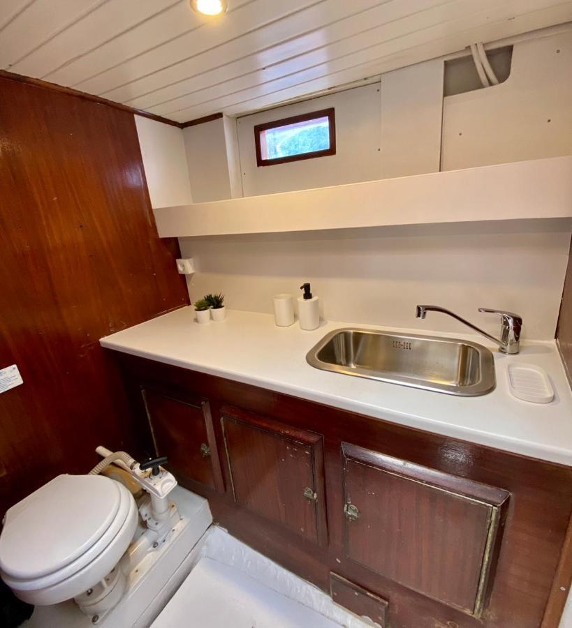Fantastico Velero En Barcelona Hotel Sant Adria de Besos Luaran gambar